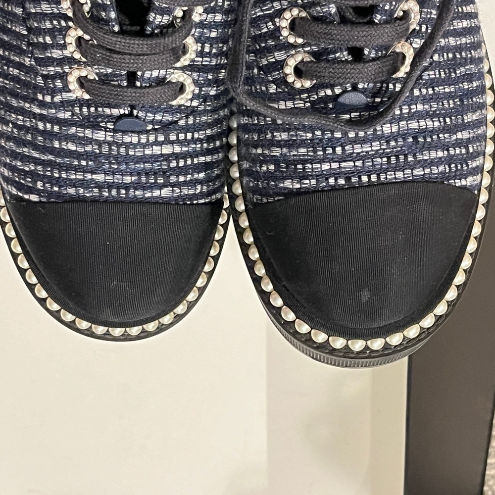 Chanel pearl shoes - Picture 12 of 13